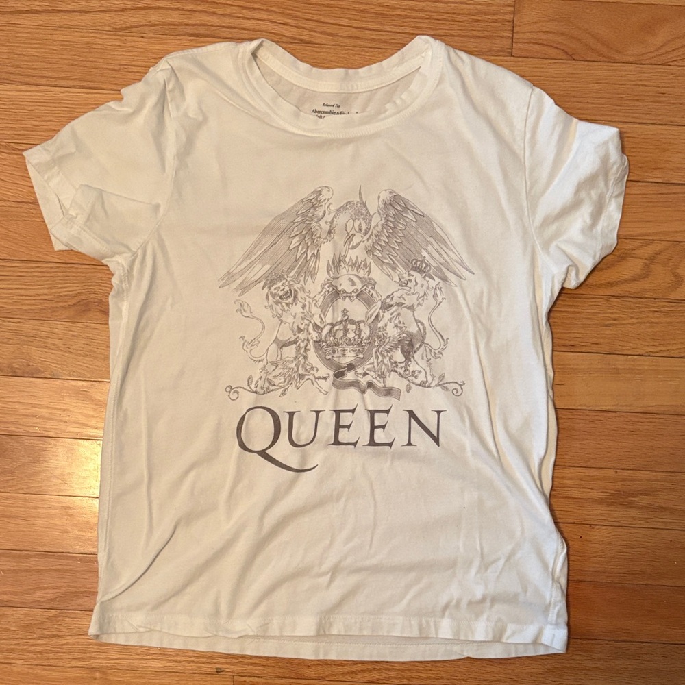 Abercrombie Queen t shirt